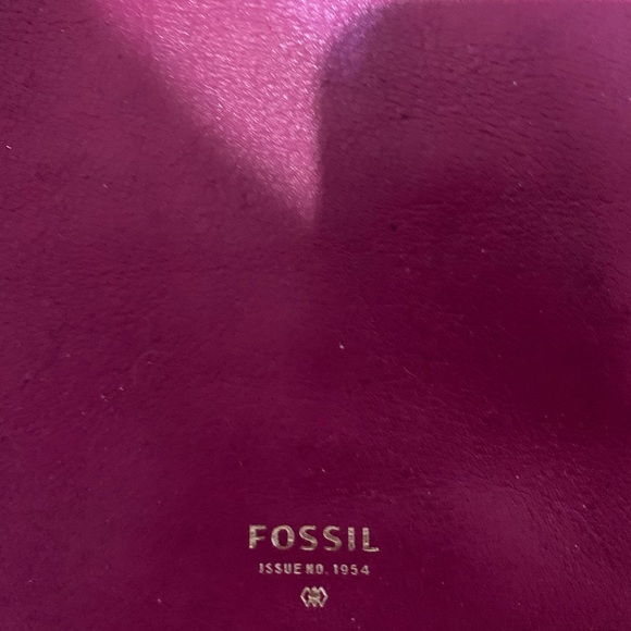 Fossil Genuine leather crossbody Purse - Picture 6 of 6